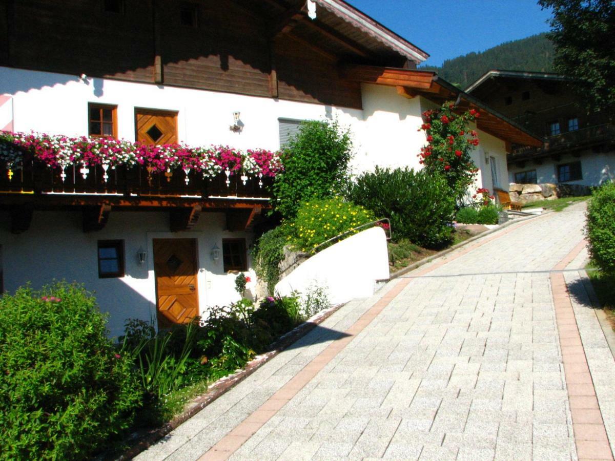 Appartement Lotte Familie Gruenberger Brixen im Thale Ngoại thất bức ảnh